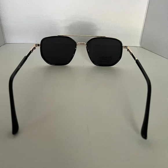Black & Gold‎ (Black Lens) Polarized Aviator Sunglasses (BRAND-NEW & GORGEOUS!) - Picture 4 of 7